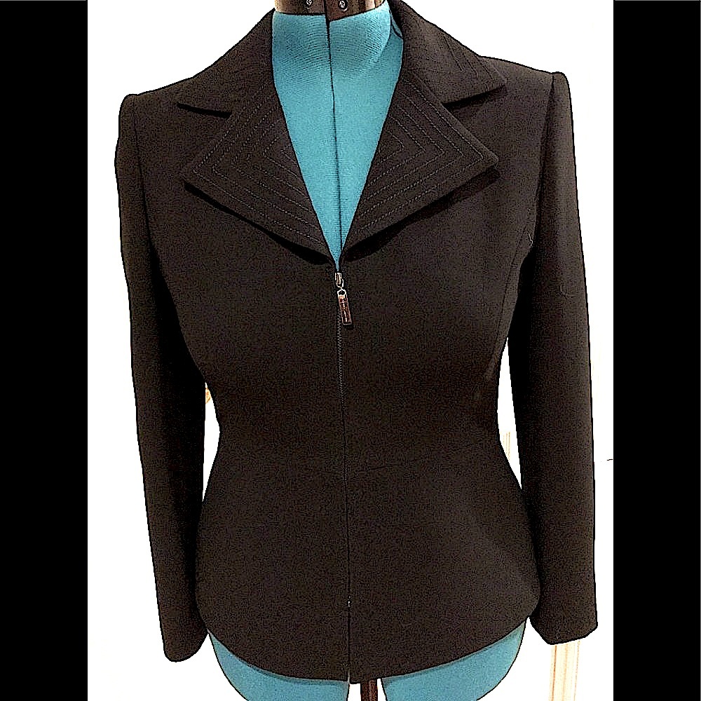Beautiful, perfect fit jacket with zipper